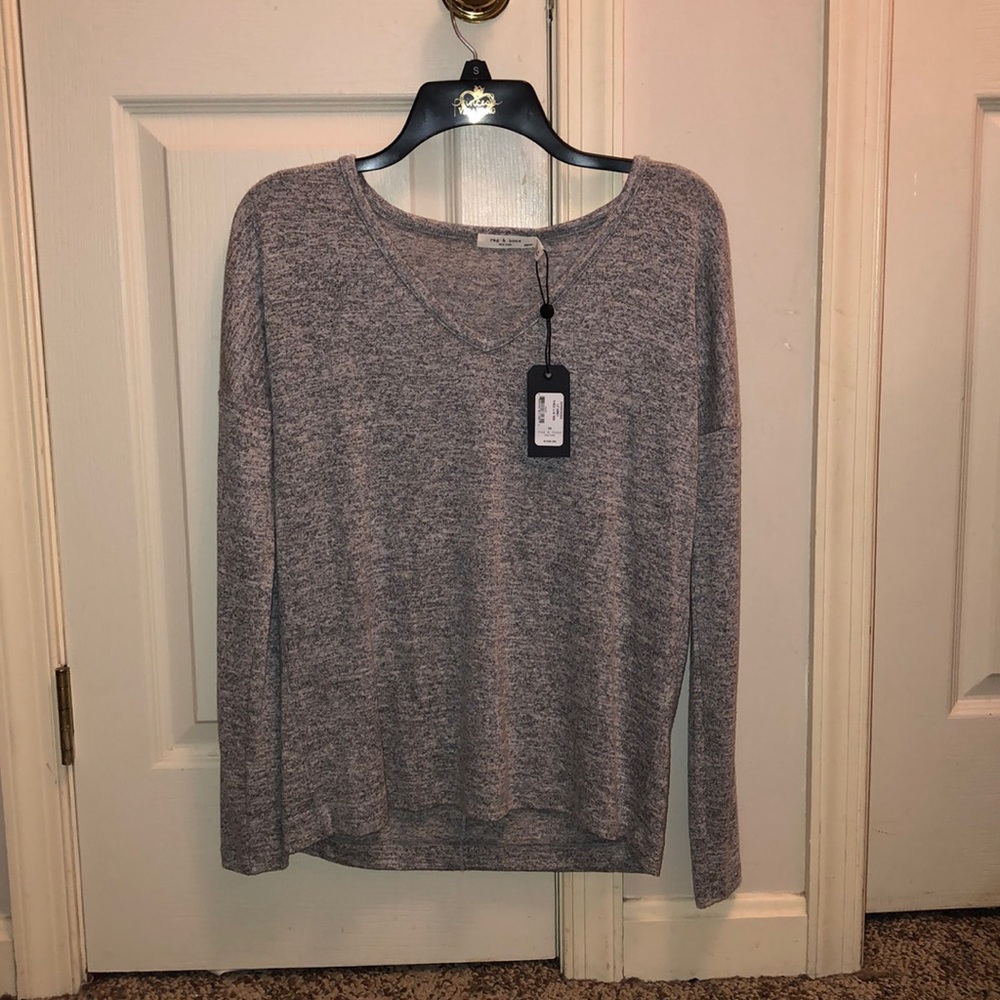 Gray long sleeve v-neck